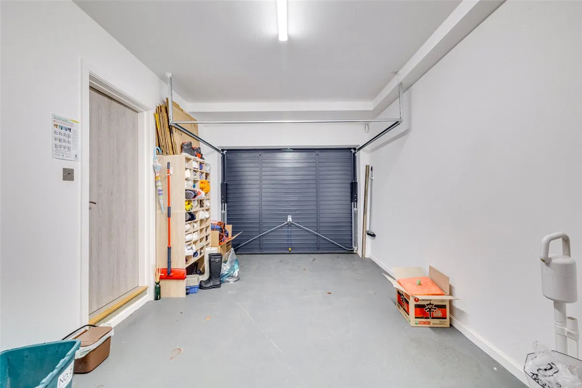 Harlow Gardens, Kingston upon Thames, KT1, photo 12