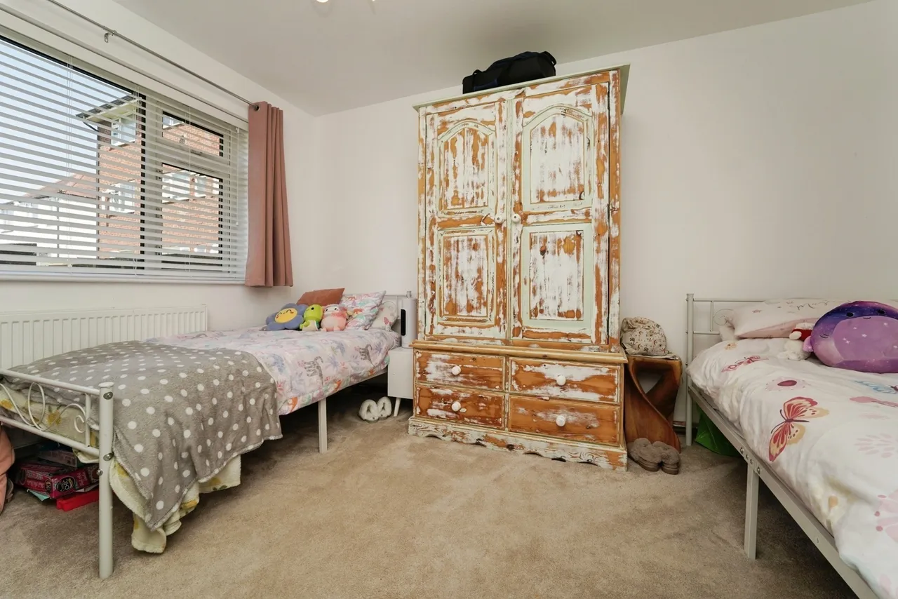 Sterling Court, Cheltenham, GL51, photo 7