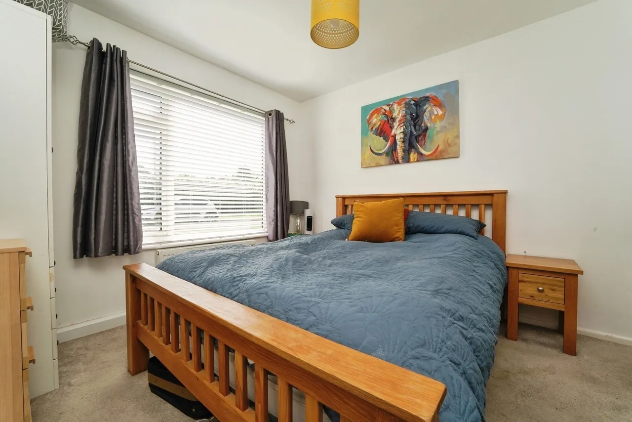 Sterling Court, Cheltenham, GL51, photo 4