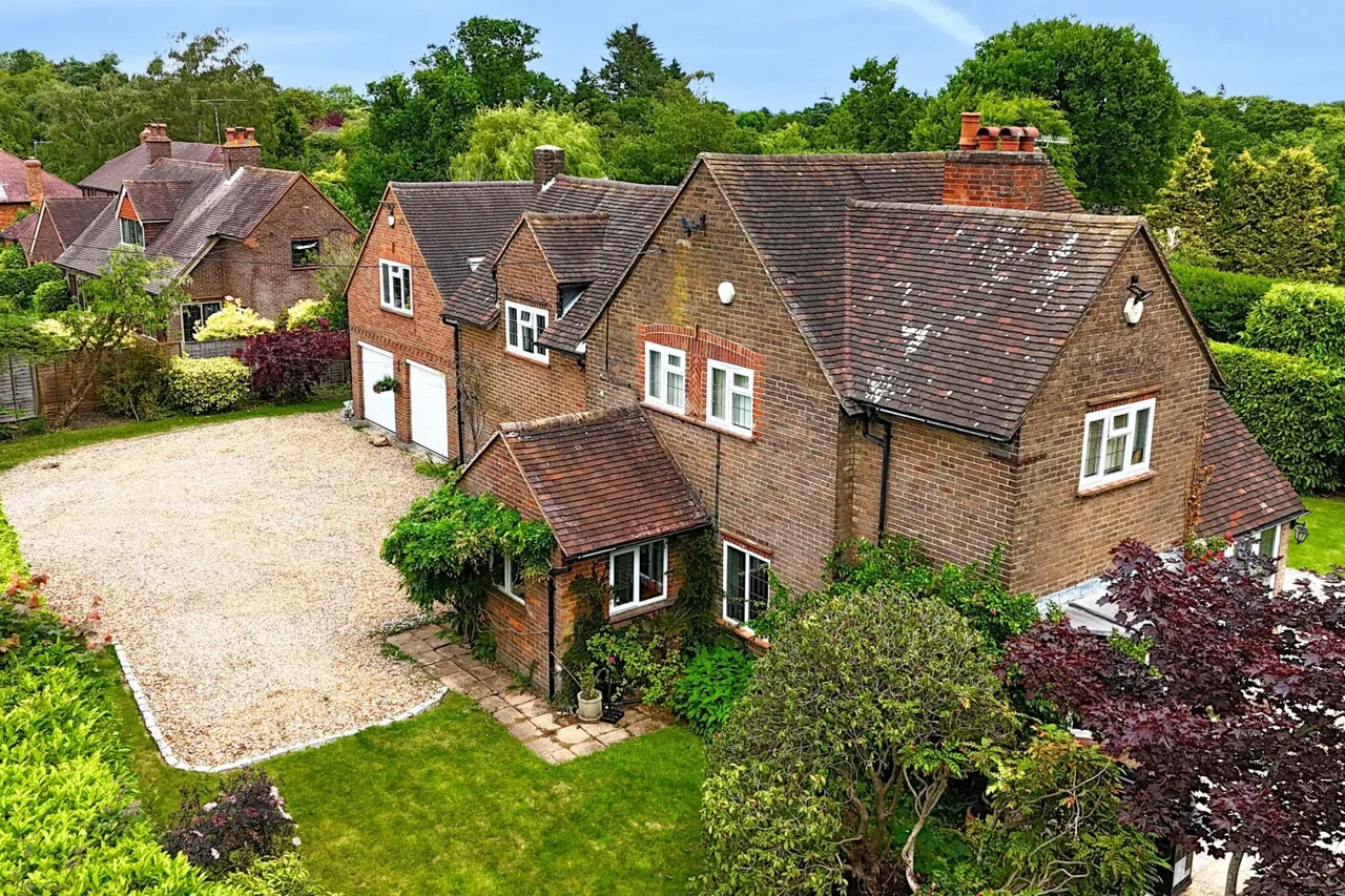 Broombarn Lane, Great Missenden, HP16, photo 52