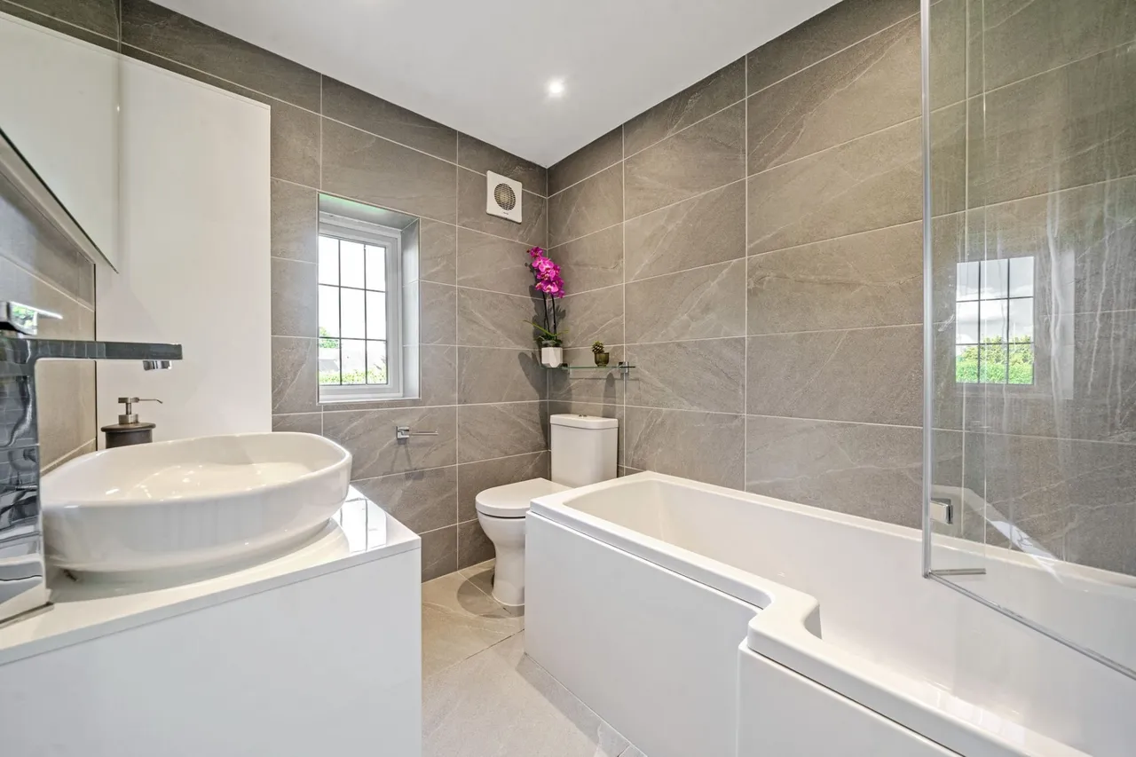 Broombarn Lane, Great Missenden, HP16, photo 25