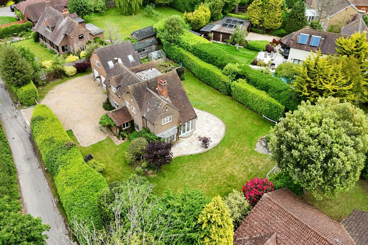 Broombarn Lane, Great Missenden, HP16, photo 49