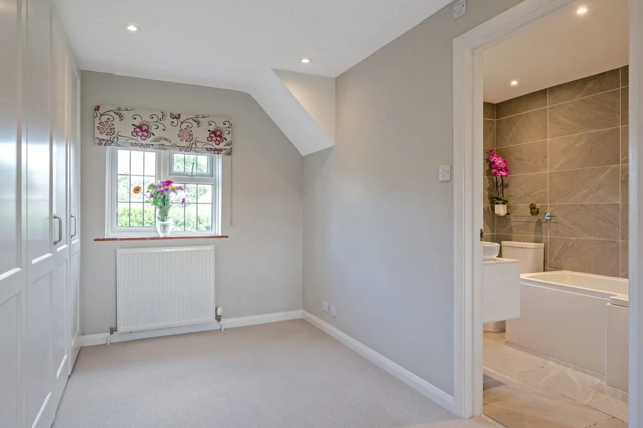 Broombarn Lane, Great Missenden, HP16, photo 23