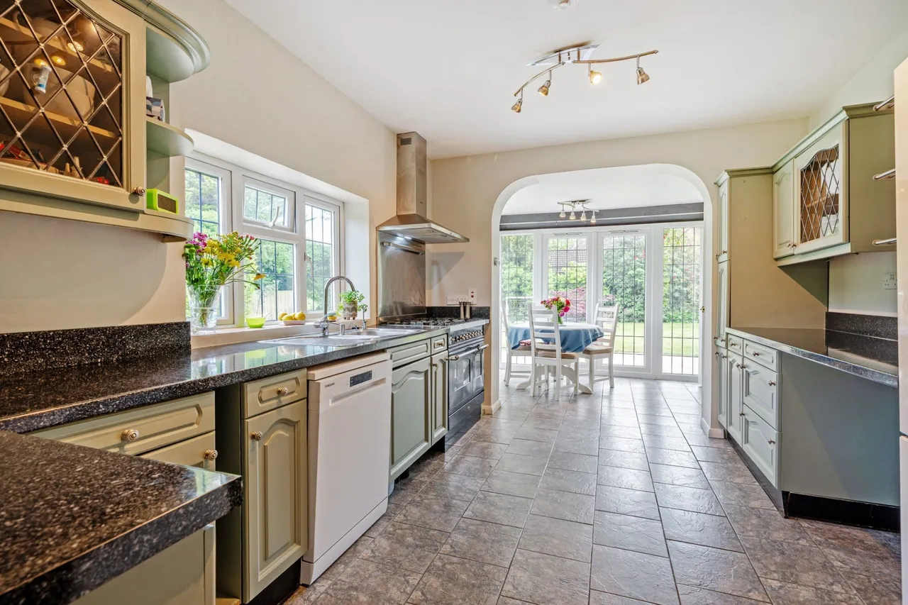 Broombarn Lane, Great Missenden, HP16, photo 2