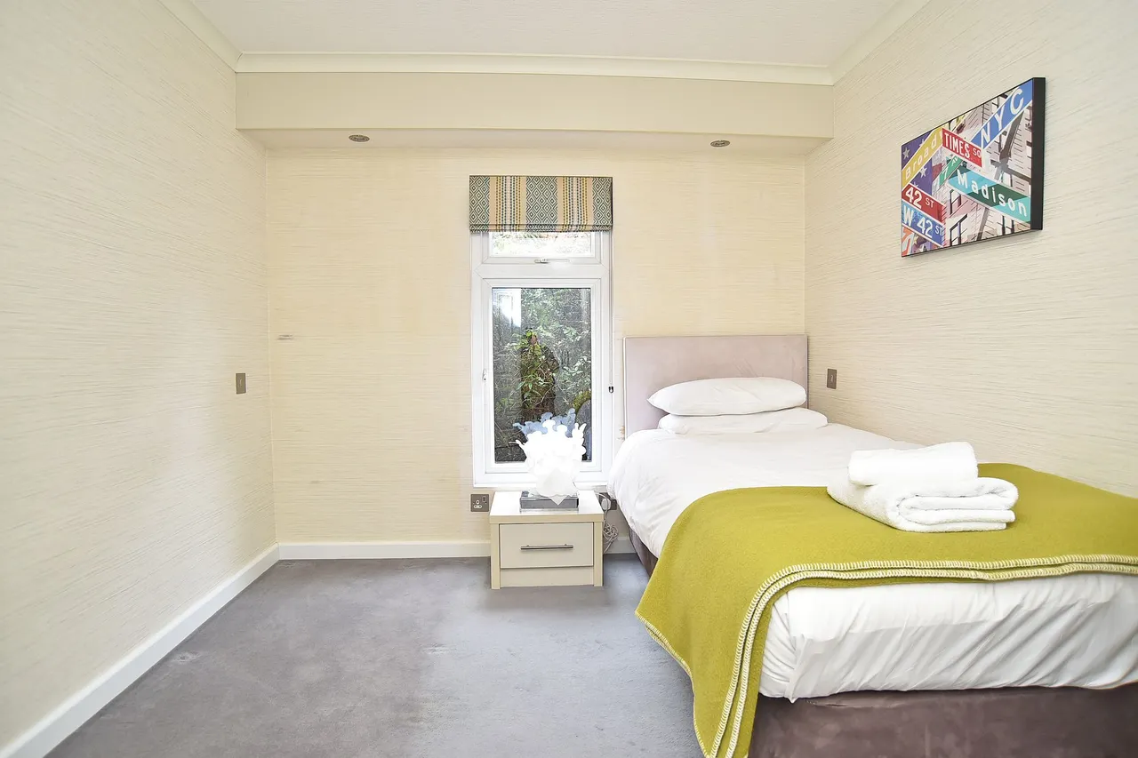 Huntingdale Lodge, Repton Green, HG3, photo 13