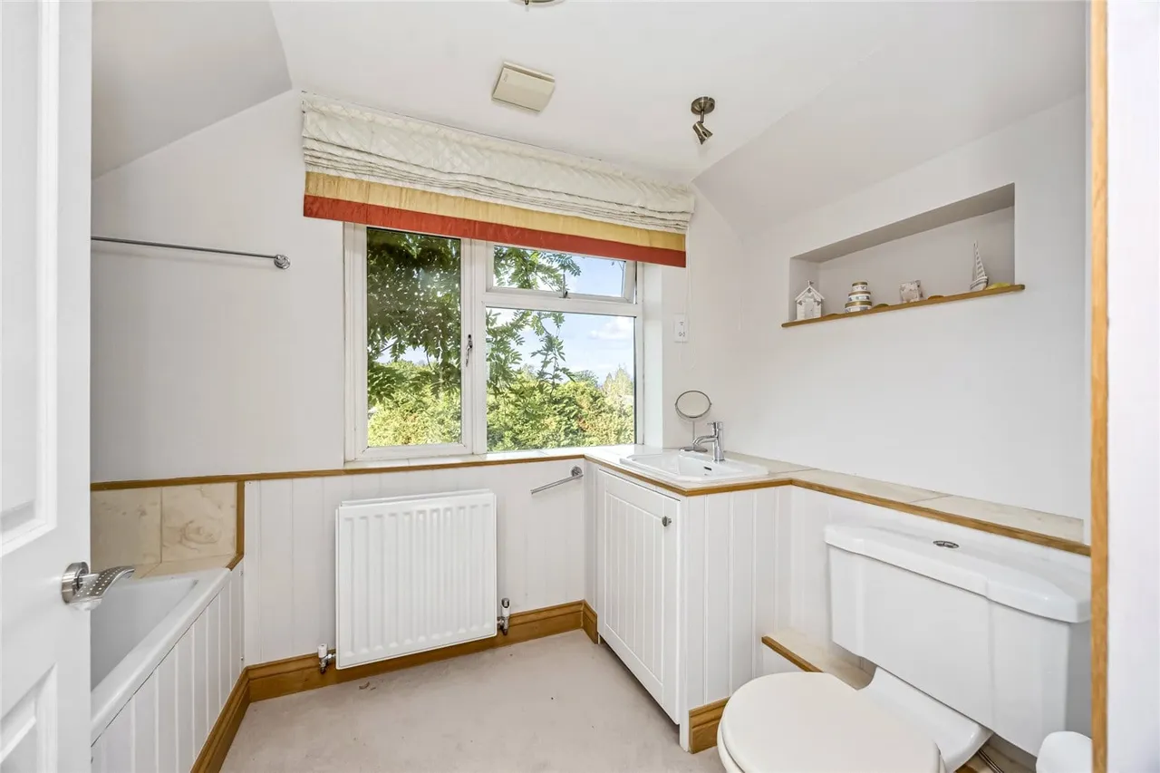 Nightingales, West Chiltington, RH20, photo 16