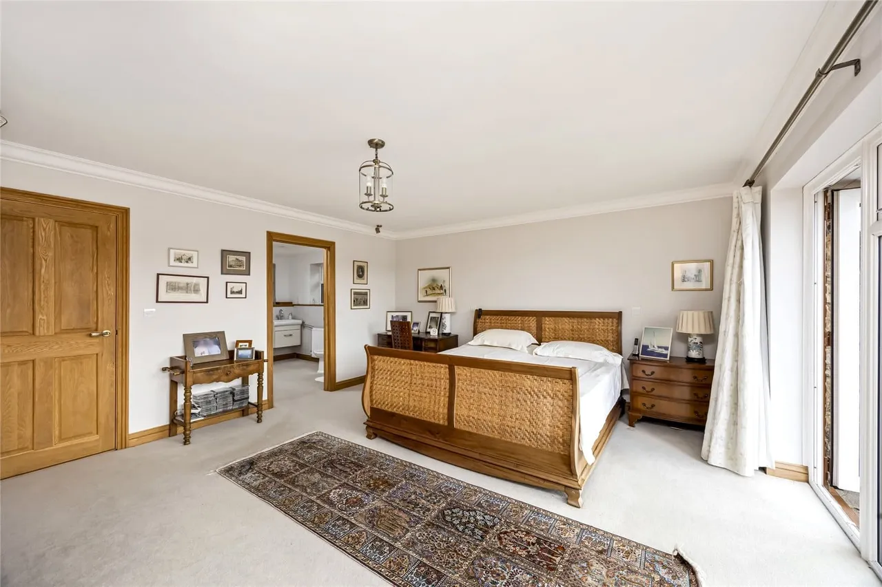Nightingales, West Chiltington, RH20, photo 17