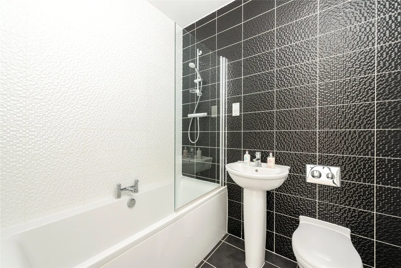 Rowditch Furlong, Redhouse Park, MK14, photo 14