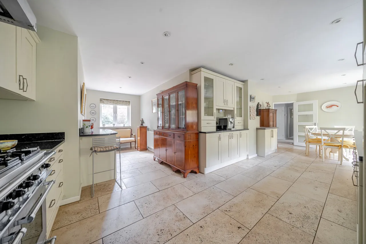 Pine Ridge Drive, Lower Bourne, Farnh..., photo 4