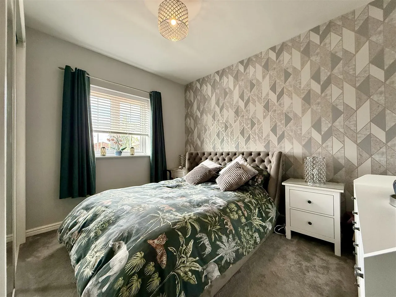 Holland Close, Loughborough, photo 8