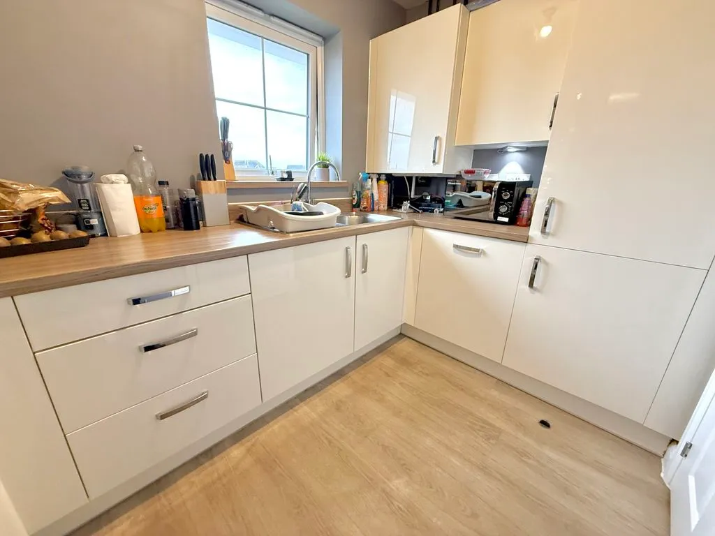 32 Vanguard Circle Brooklands, Milton Keynes MK10 7JB, photo 10