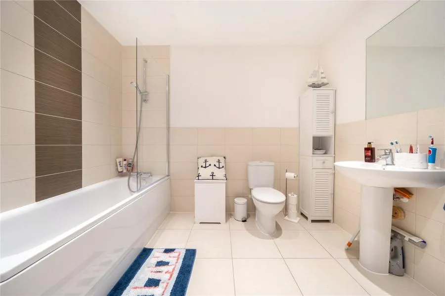 Arla Place, Ruislip, HA4, photo 5