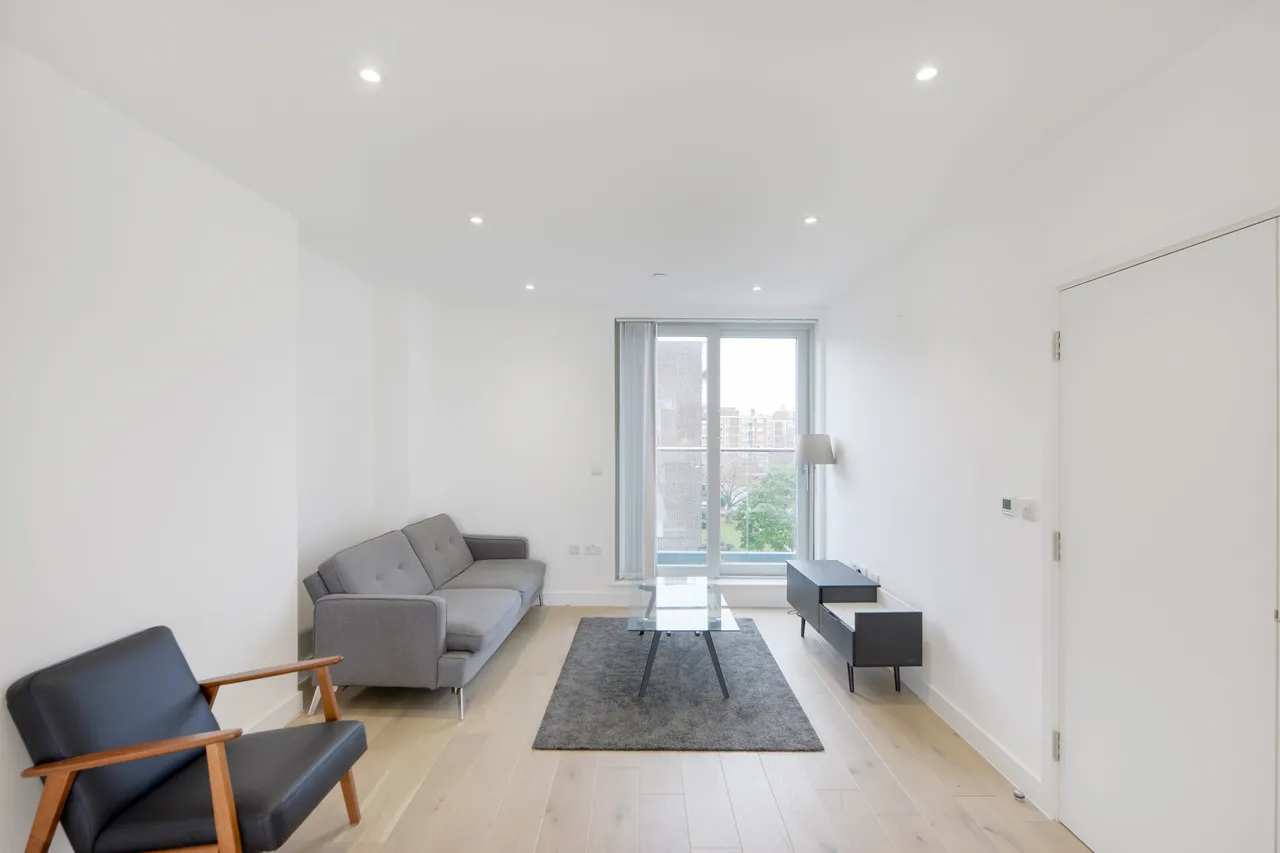 2 bed flat to rent, Grange Walk, London, SE1