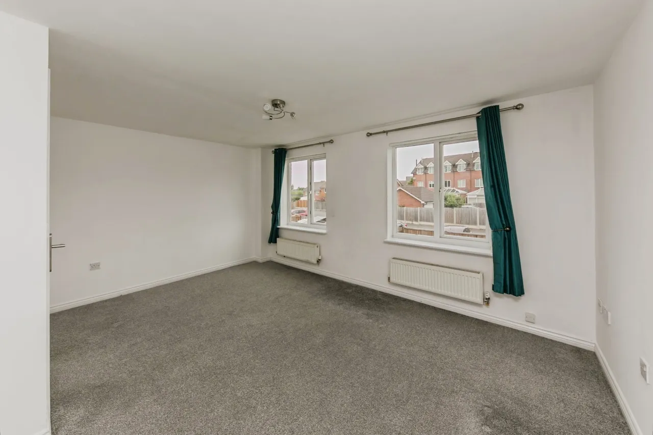 Redwood Drive, Crewe, Cheshire, CW1, photo 5