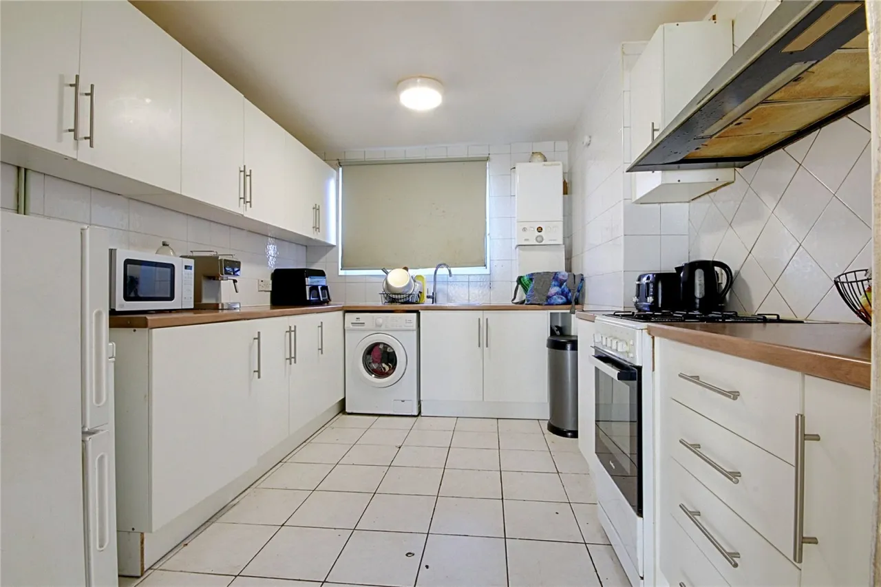 Moorfield Road, photo 2