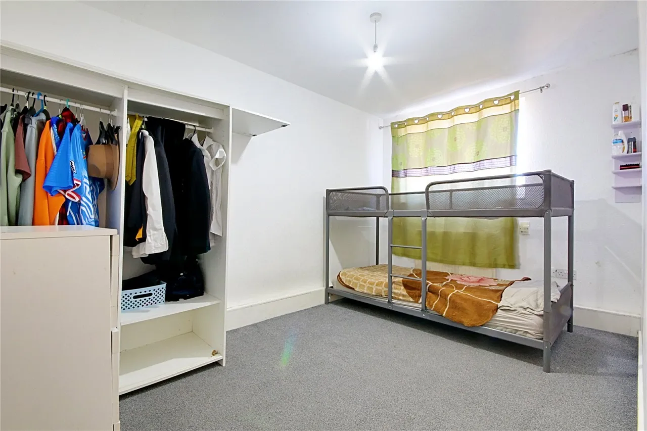 Moorfield Road, photo 9