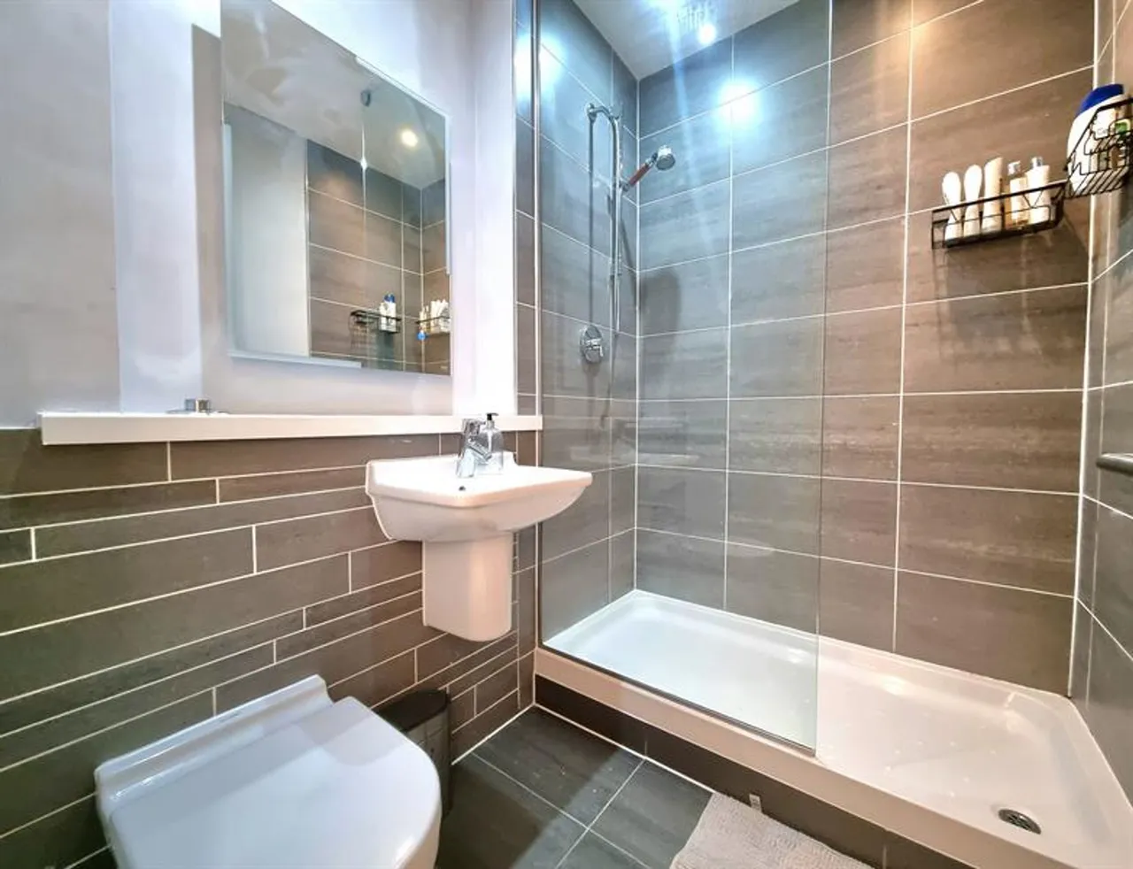 Cheswick Close, Sale, photo 9