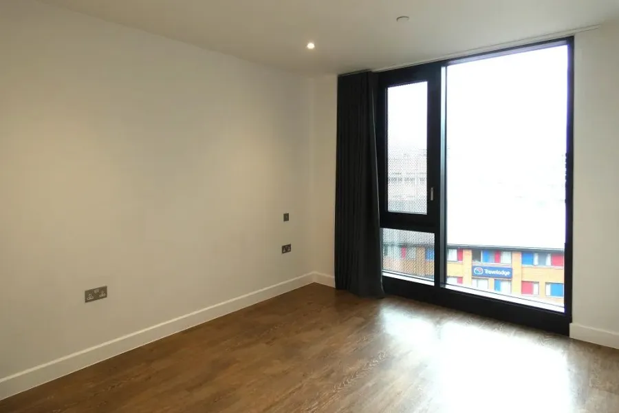 Harrington Place, Woking, GU22, photo 5