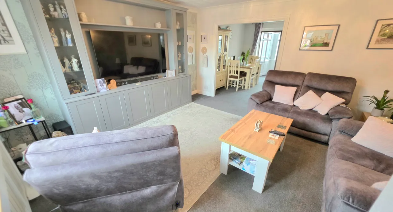 Redwood Drive, Audenshaw, M34, photo 2