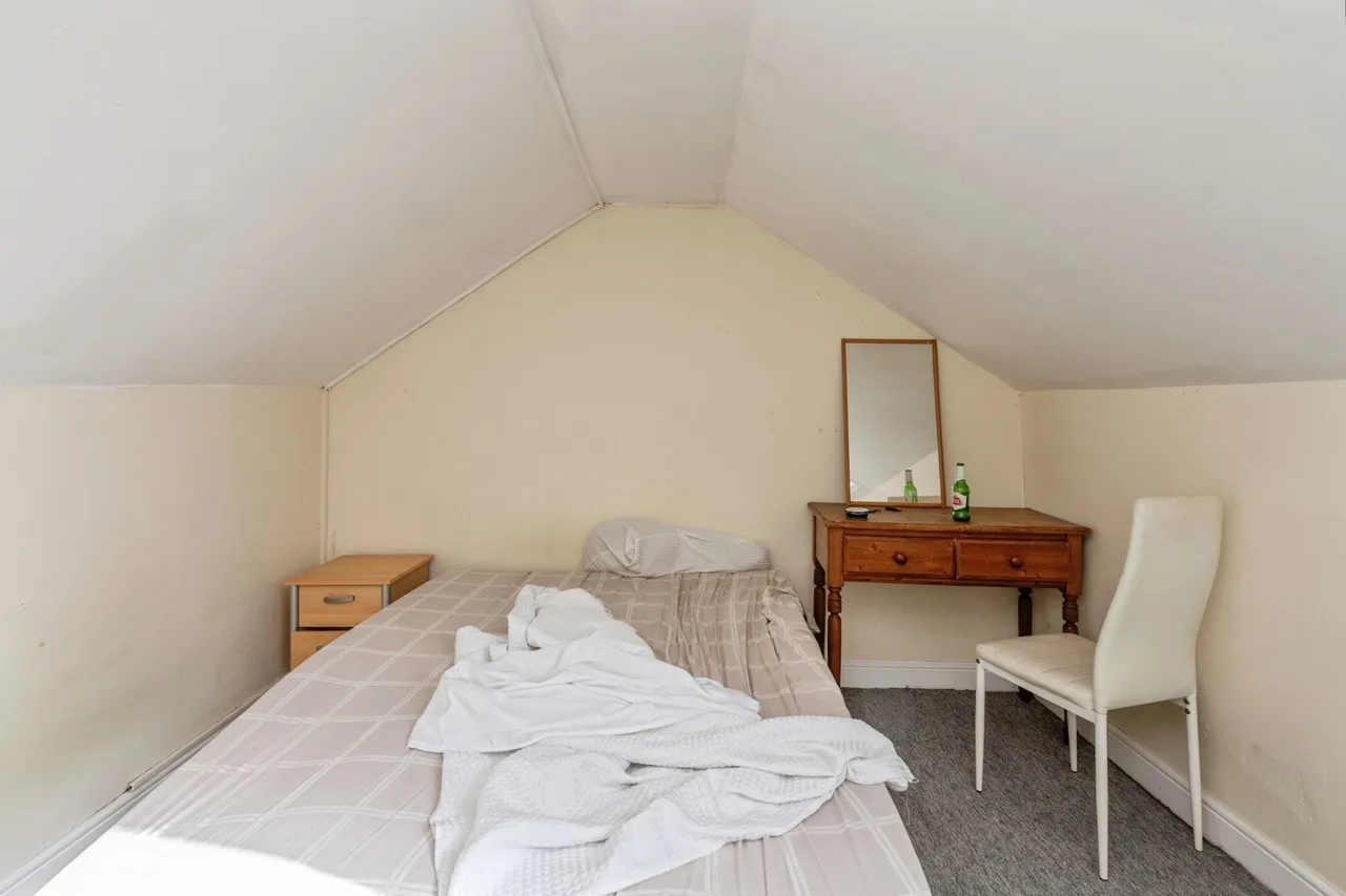 Whitehall Lane, Grays, Essex, RM17, photo 12