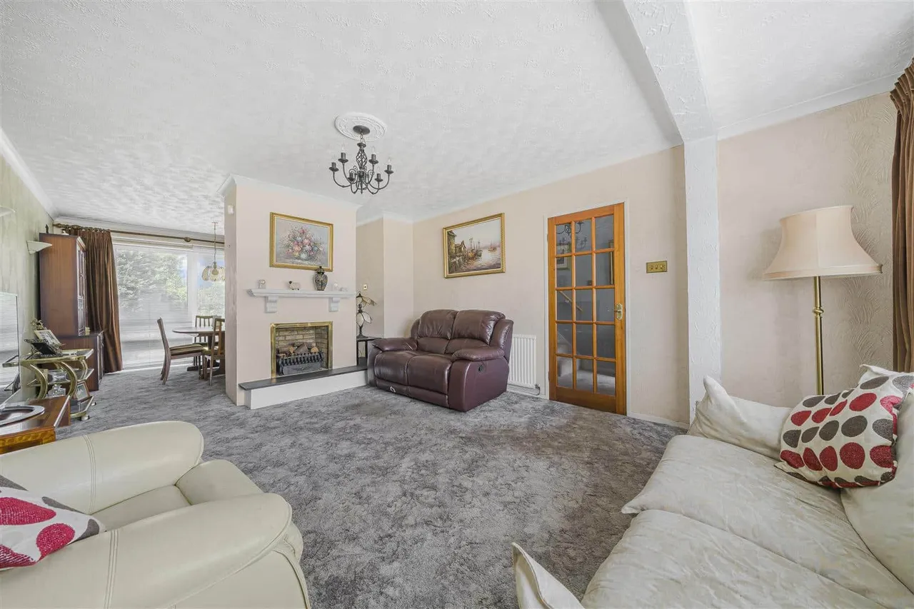 Redford Road, Windsor, SL4 5SS, photo 5