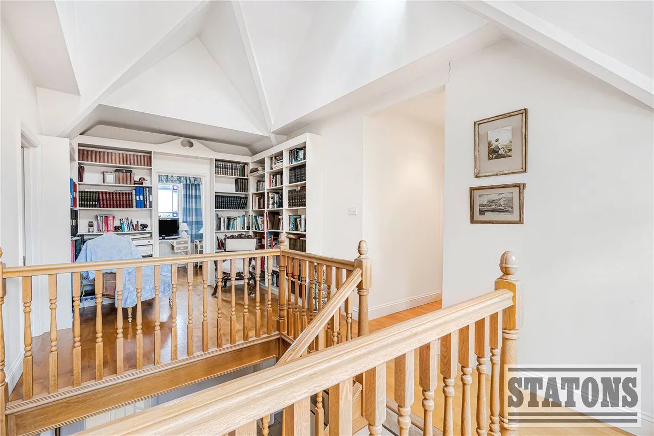 Dury Road, Hadley Green, Hertfordshire, EN5 5PU, photo 14
