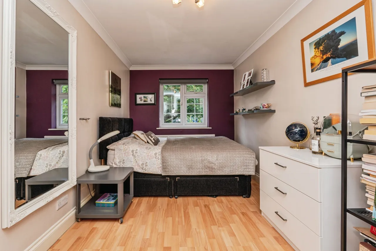Sutherland Chase, Ascot, SL5, photo 14