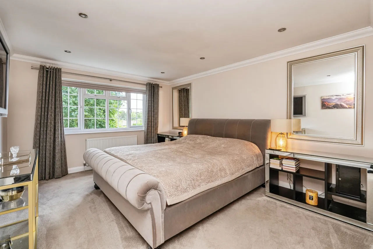Sutherland Chase, Ascot, SL5, photo 9