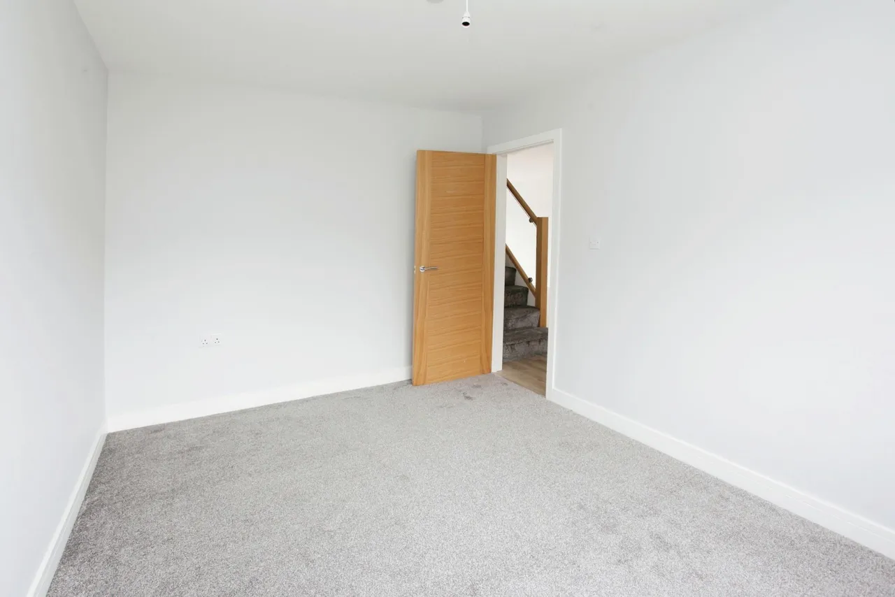 Libanus Road, Blackwood, NP12, photo 17