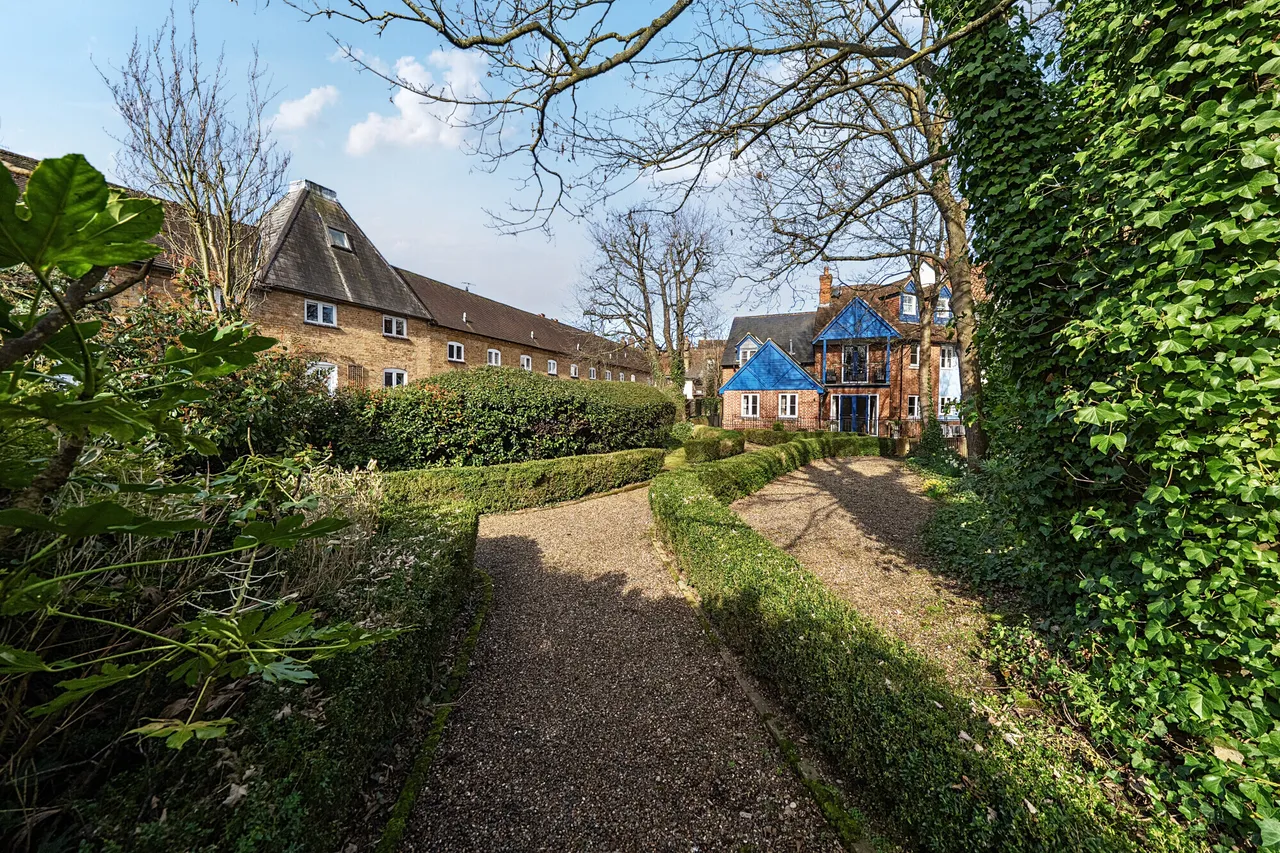 Town Mill Mews, Hertford, SG14, photo 12