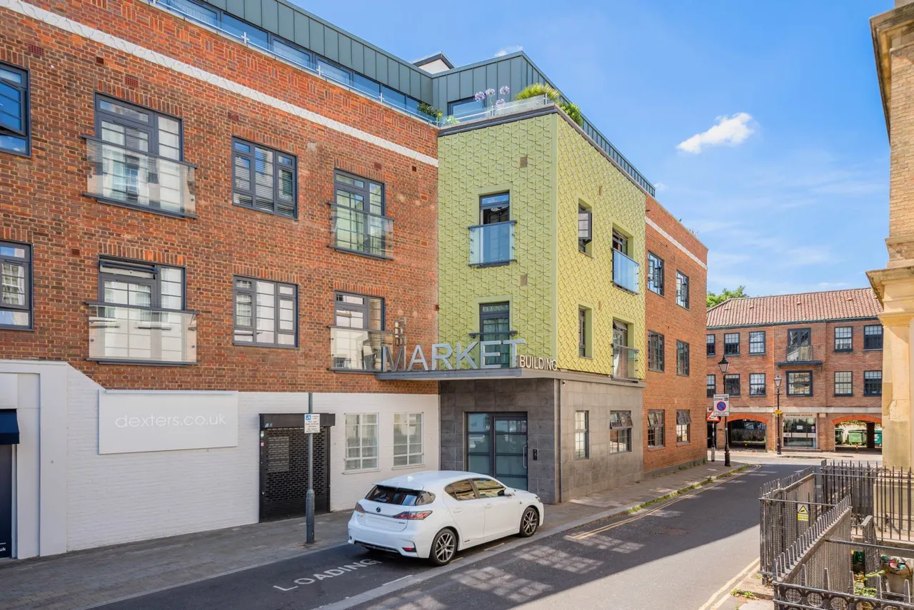 Market Place, TW8, photo 2