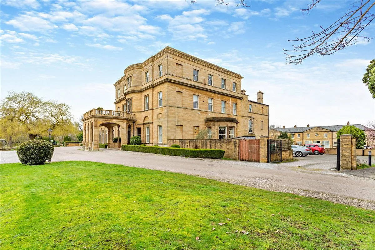 1 bed flat for sale, York Road, Wetherby, LS22
