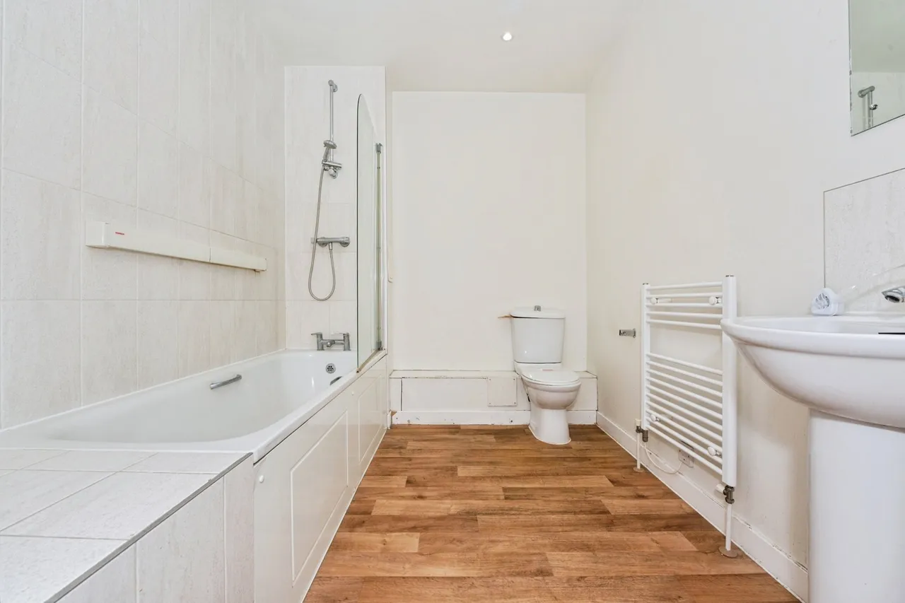 Callender Road, Erith, DA8, photo 10