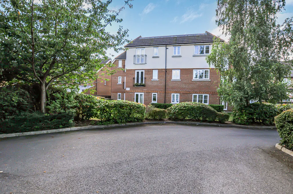 The Greenway, Uxbridge, photo 32