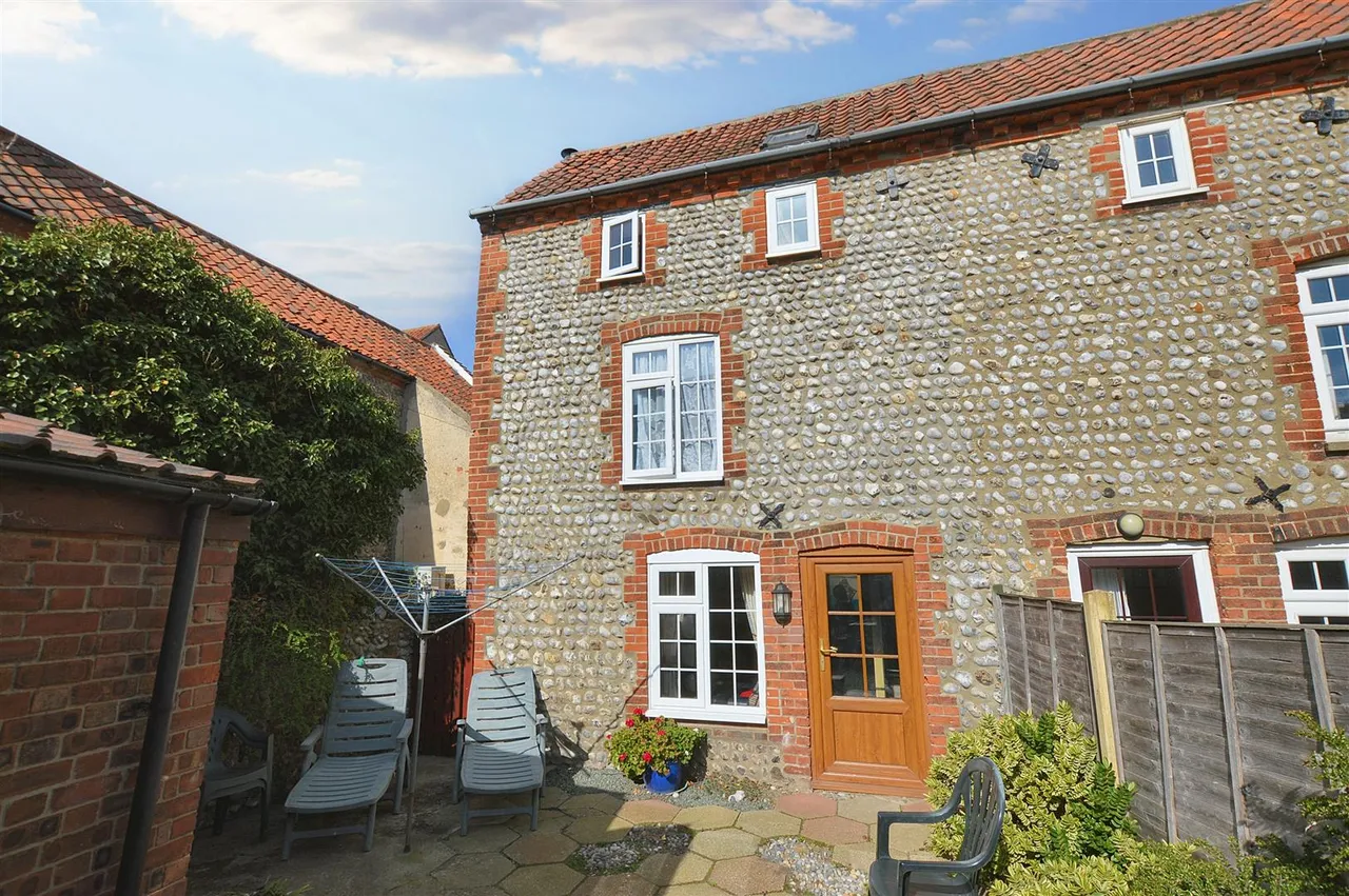 High Street, Sheringham, NR26, photo 2