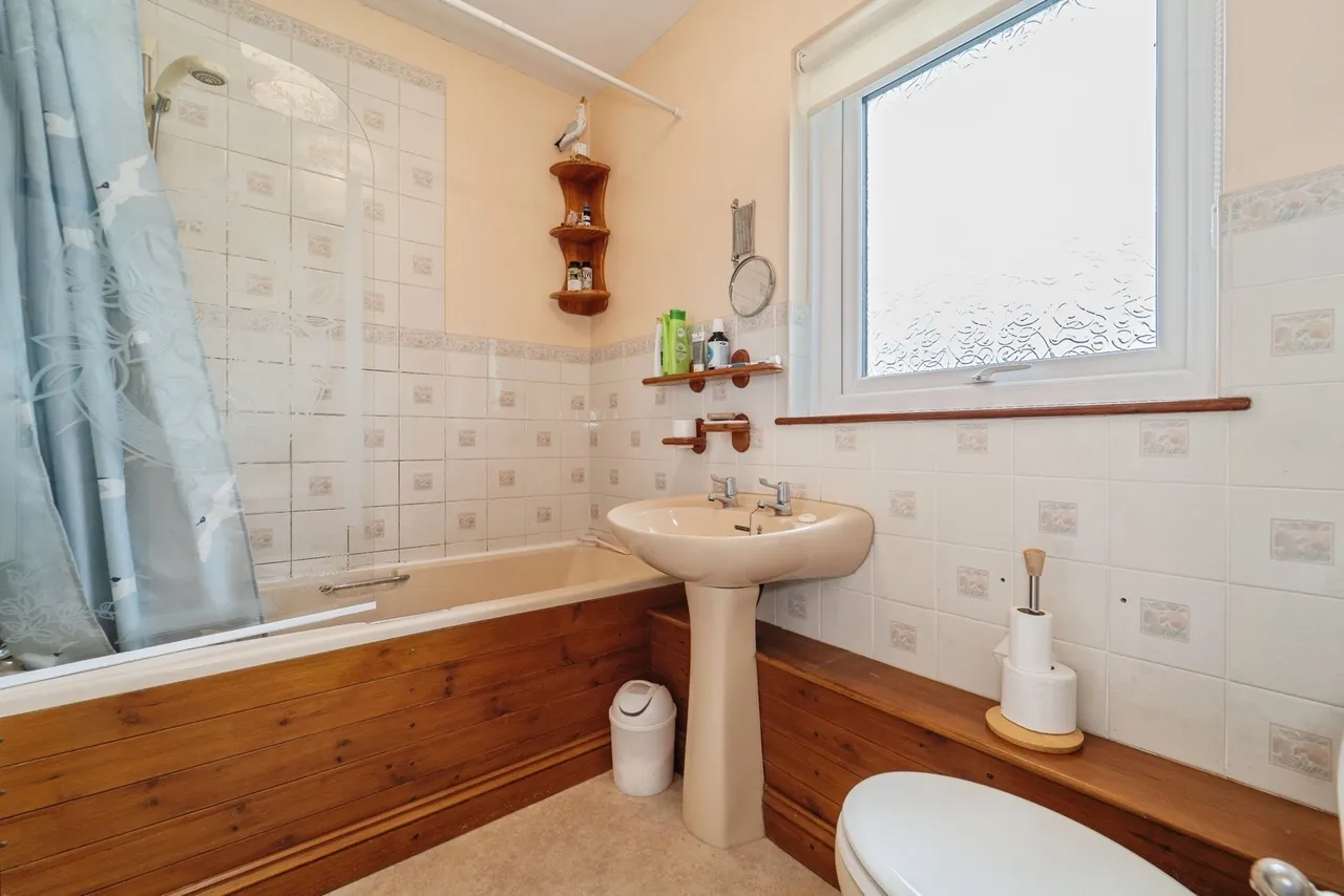 Gail Rise, Llangwm, SA62, photo 16