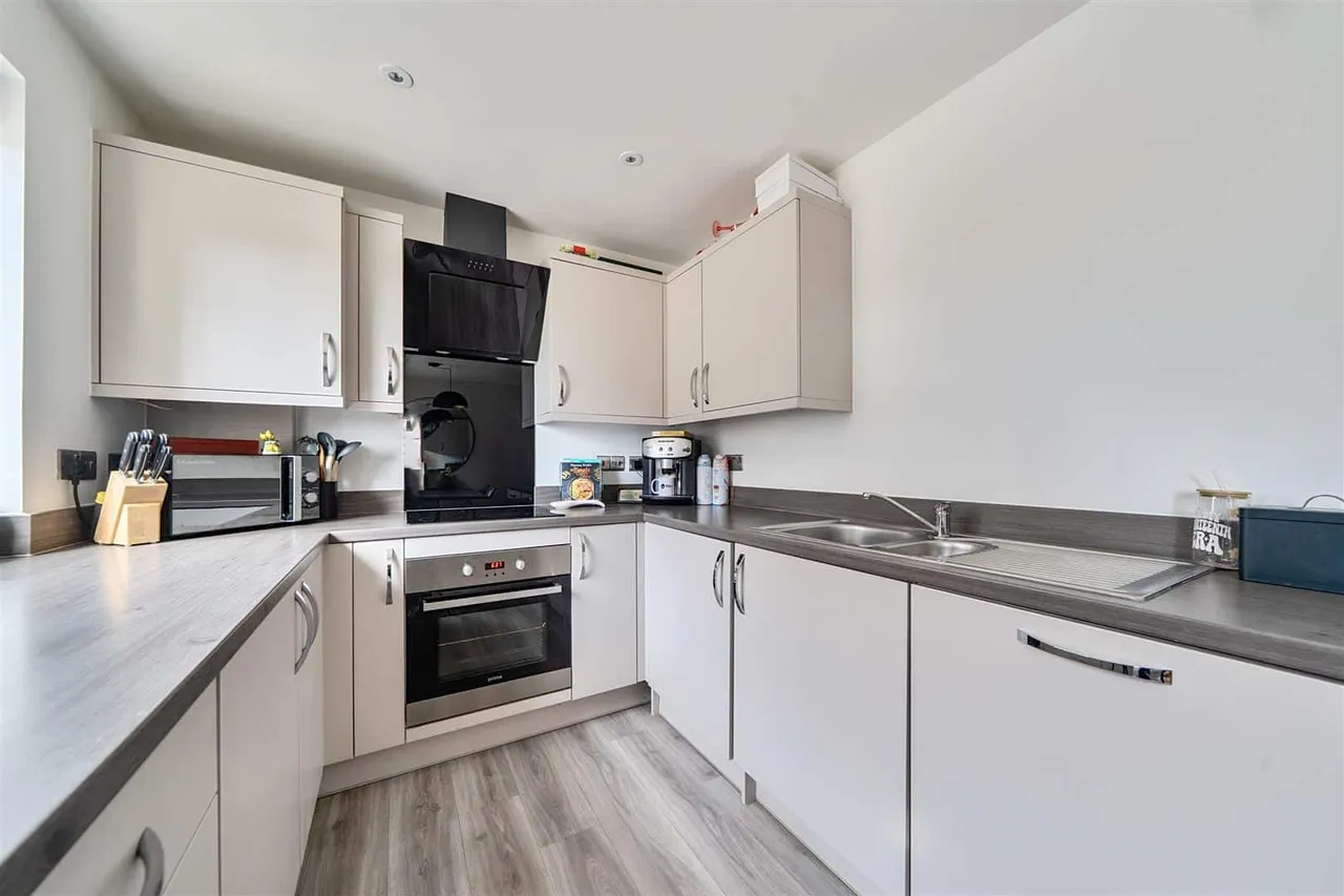 2 Brooke Close, Margate, Kent, CT9 5FQ, photo 7
