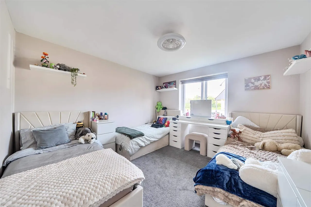2 Brooke Close, Margate, Kent, CT9 5FQ, photo 15