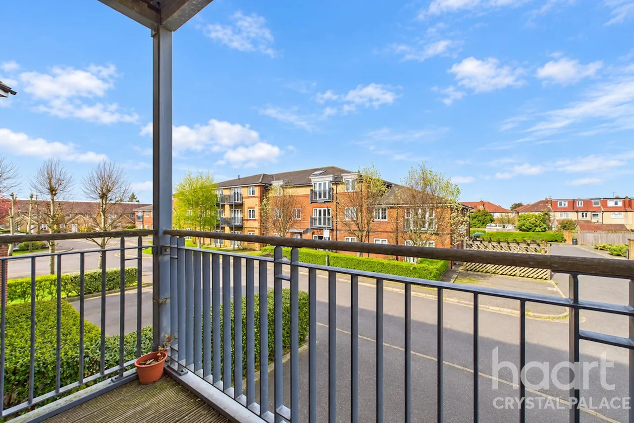 Hemlock Close, London, SW16, photo 9