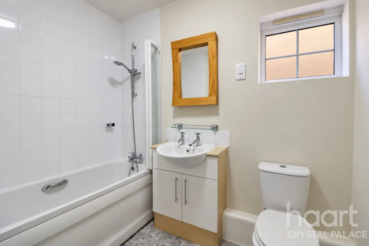 Hemlock Close, London, SW16, photo 4