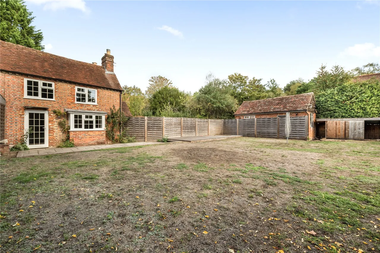 Dawney Hill, Pirbright, GU24, photo 29
