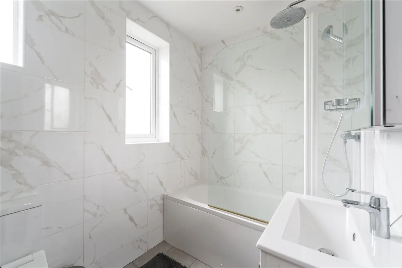 Heathfield North, Twickenham, TW2 7QW, photo 9