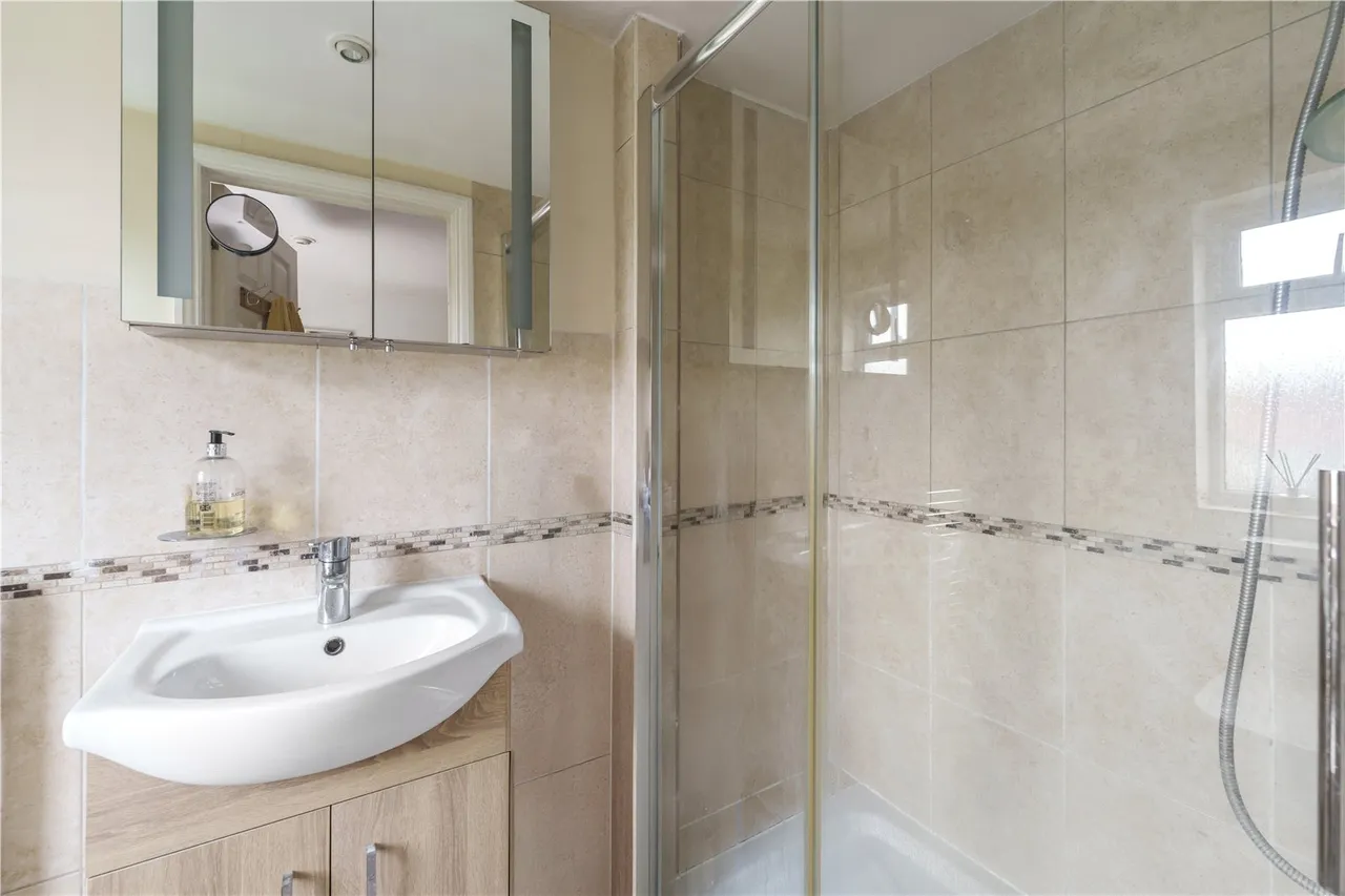 Heathfield North, Twickenham, TW2 7QW, photo 12