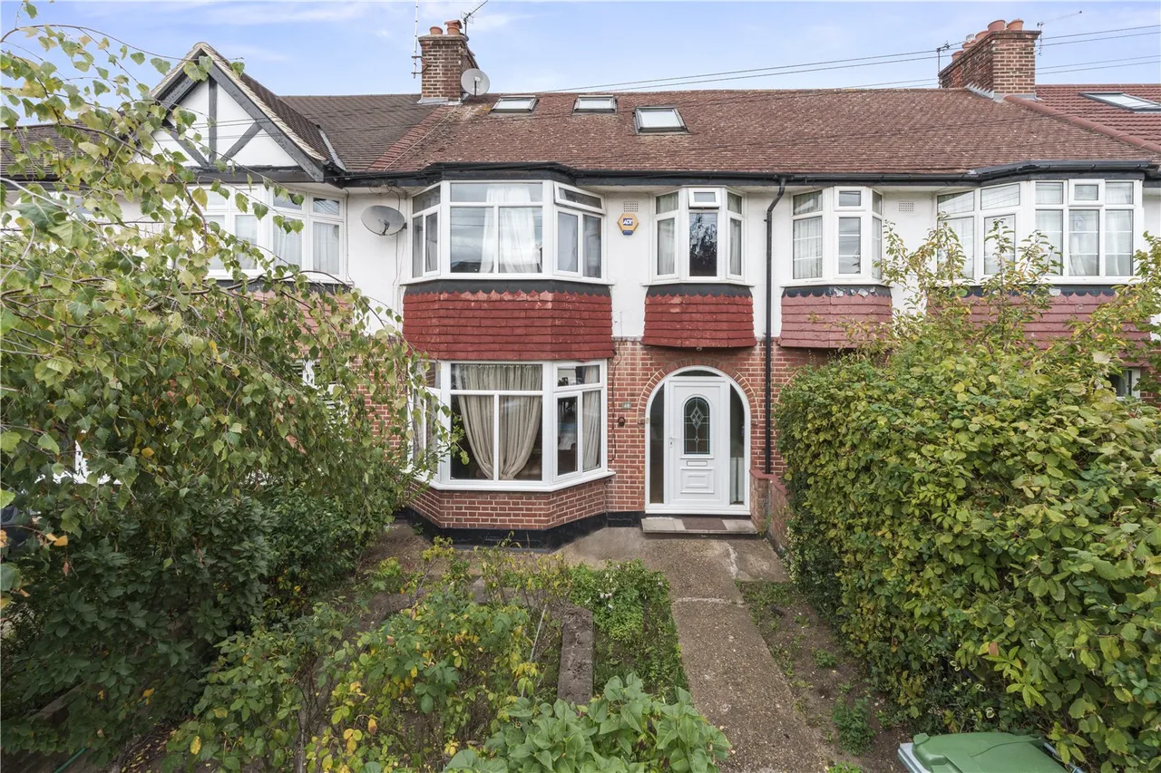 4 bed house for sale — Heathfield North, Twickenham, TW2 7QW