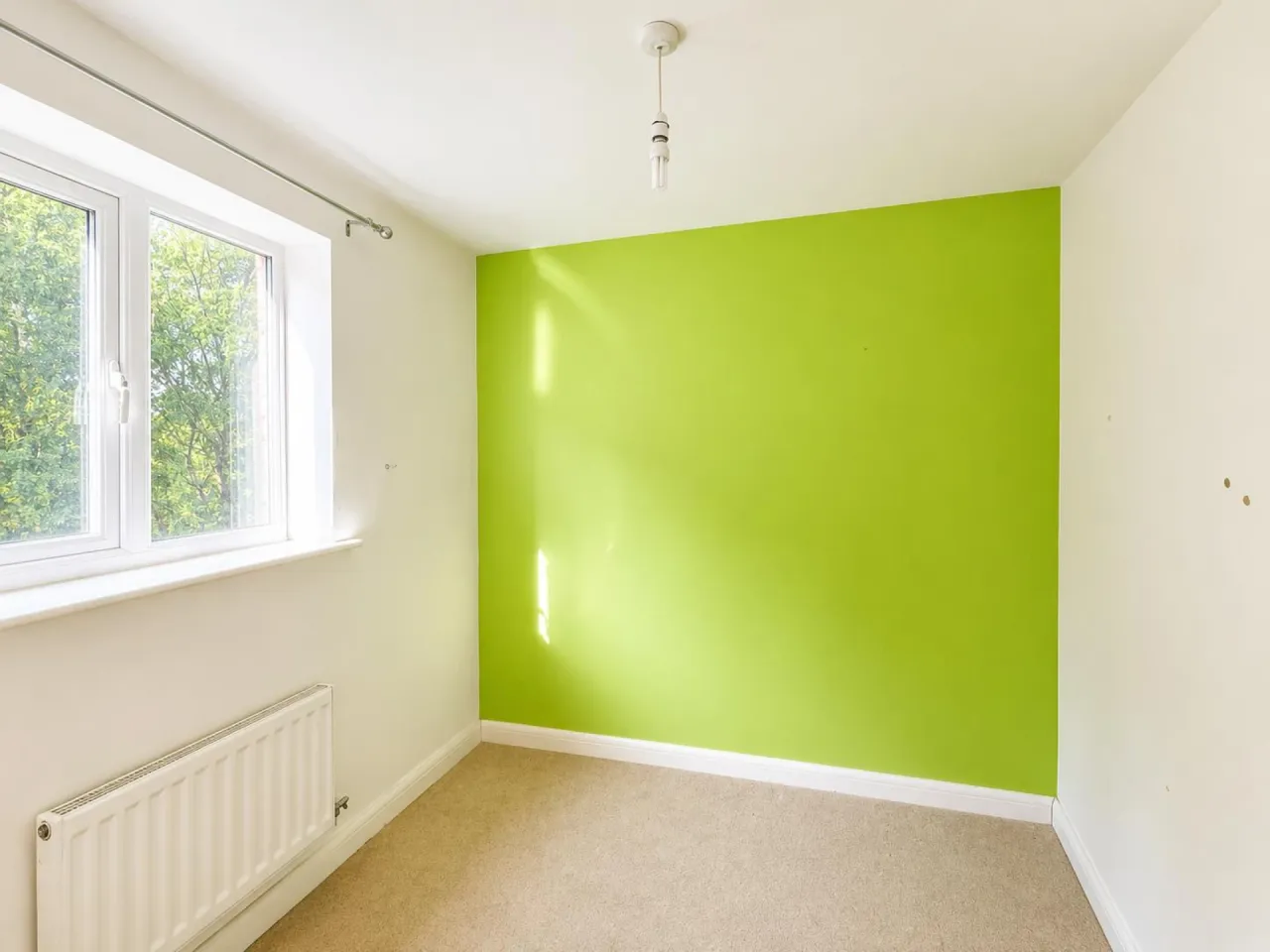 Violet Close, Huntington, photo 13
