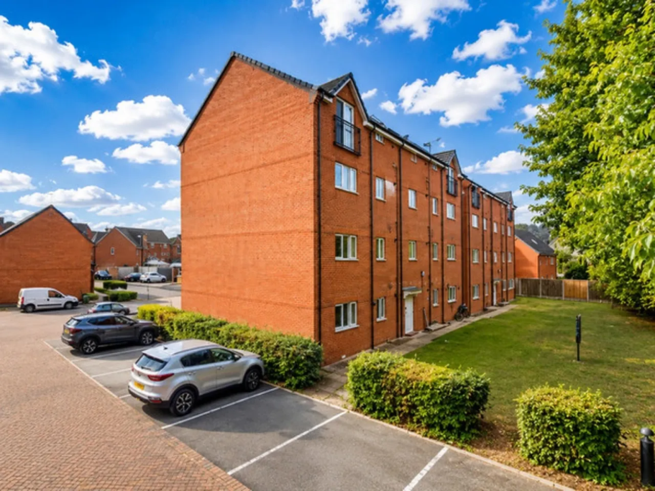 2 bed property for sale, Violet Close, Huntington