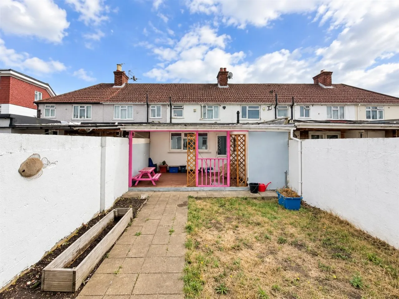 Terraced For SaleBurnham Gardens, Cranford, TW4, photo 6