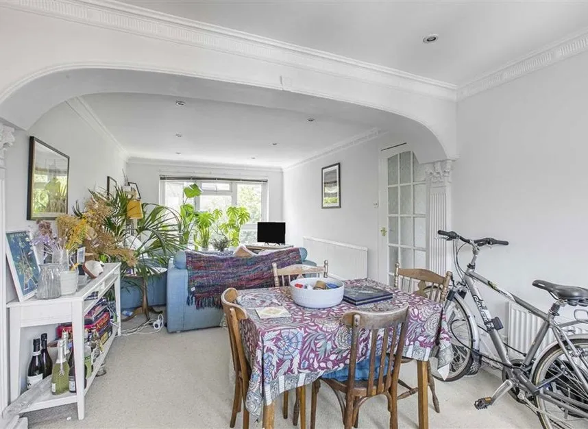 Brierly Gardens, Bethnal Green, E2, photo 3