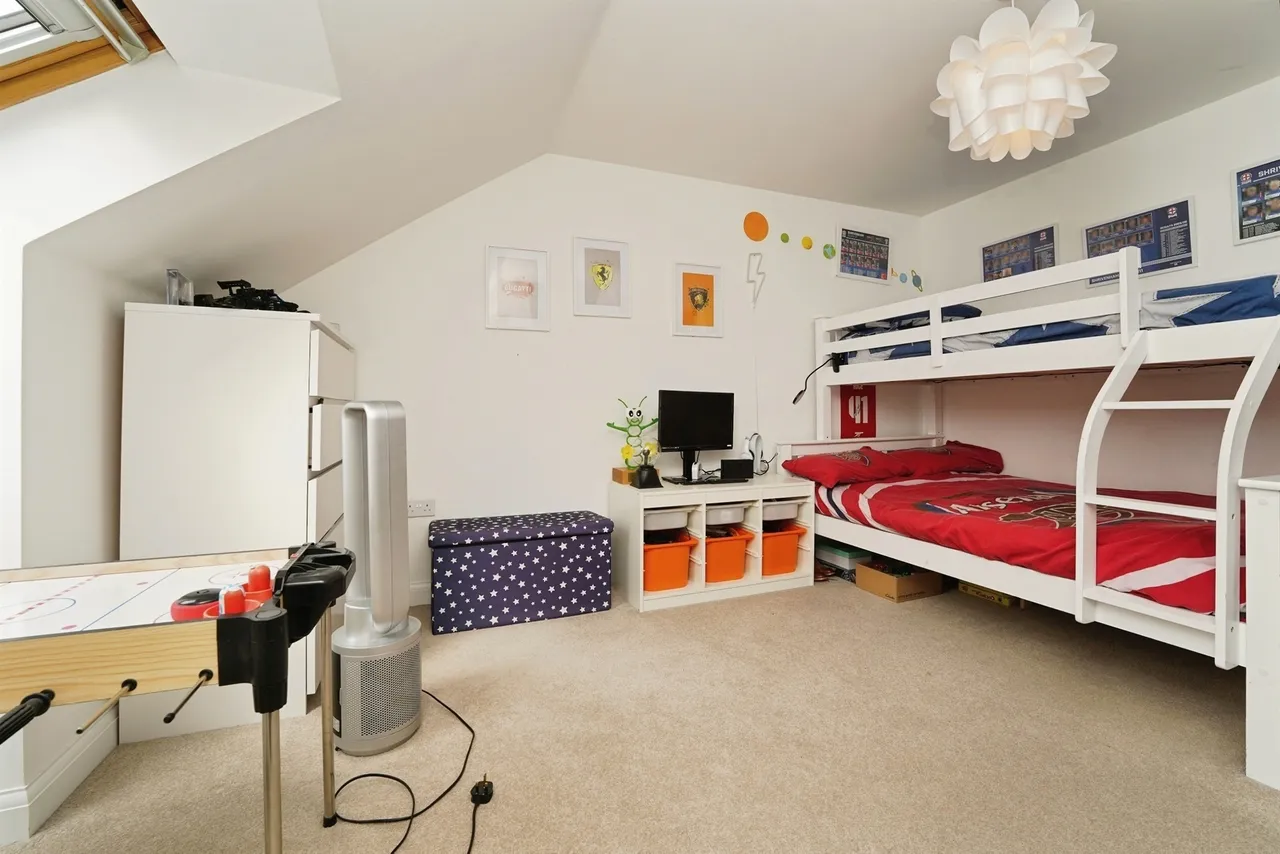 Lysander Crescent, Watchfield, SN6, photo 15