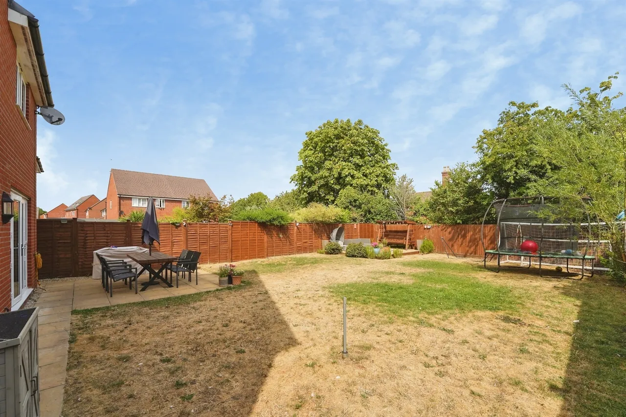 Lysander Crescent, Watchfield, SN6, photo 19